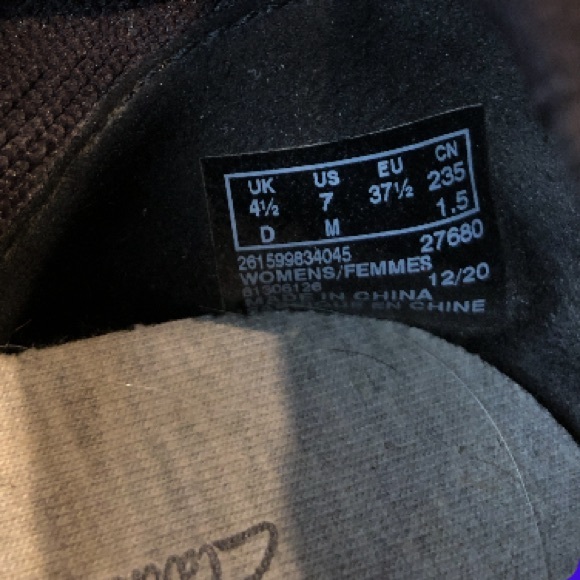 Cloudstepper Sneakers by Clark, Size 7, Black with White Soles, Lace-ups - Picture 4 of 4